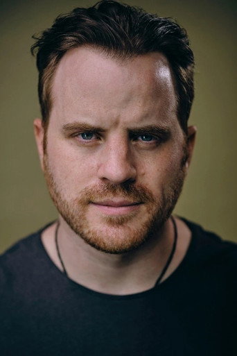 Ảnh của Robert Kazinsky