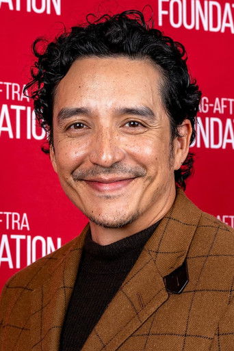 Ảnh của Gabriel Luna