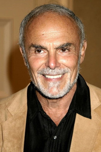 Ảnh của John Saxon