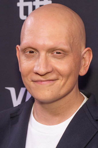 Ảnh của Anthony Carrigan