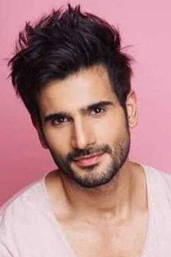 Ảnh của Karan Tacker