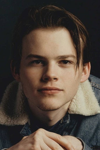 Ảnh của Josh Wiggins