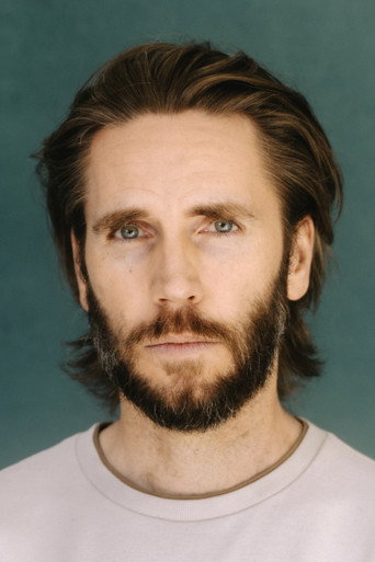 Ảnh của Gerard Johnstone