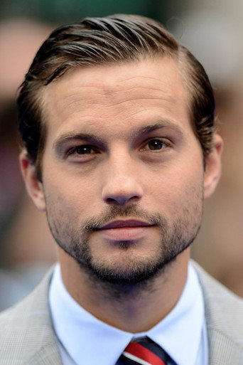 Ảnh của Logan Marshall-Green