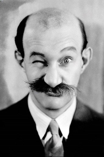 Ảnh của James Finlayson