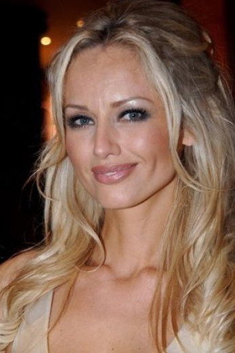 Ảnh của Adriana Karembeu