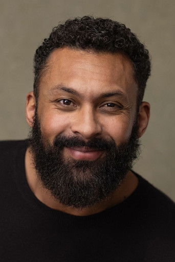 Ảnh của Chi Lewis-Parry