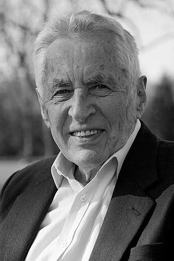 Ảnh của George Mikell