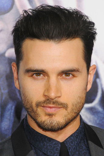 Ảnh của Michael Malarkey