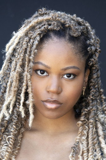 Ảnh của Riele Downs