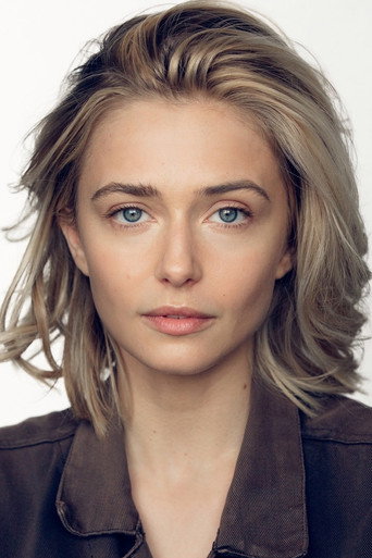Ảnh của Sophie Simnett
