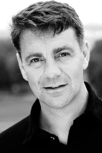 Ảnh của Alexander Hanson