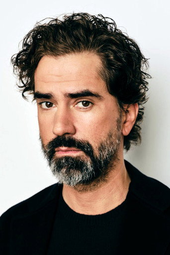 Ảnh của Hamish Linklater