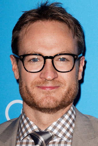 Ảnh của Josh Lawson