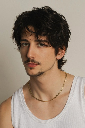 Ảnh của Milo Manheim