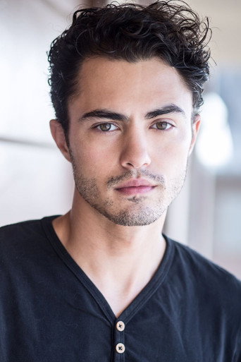 Ảnh của Darren Barnet