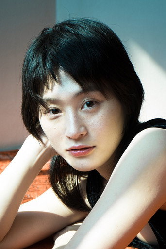 Ảnh của コムアイ