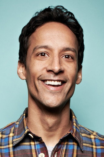 Ảnh của Danny Pudi