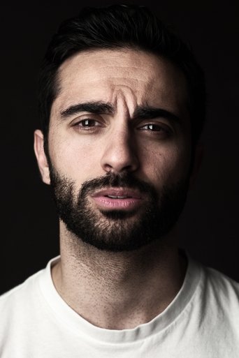 Ảnh của Lee Majdoub