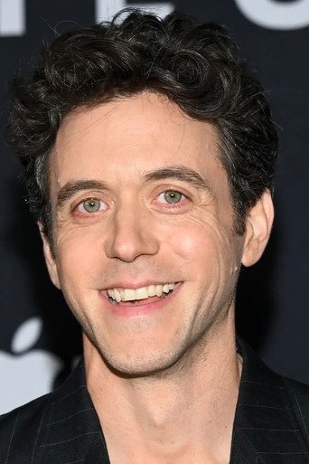 Ảnh của Ashley Zukerman