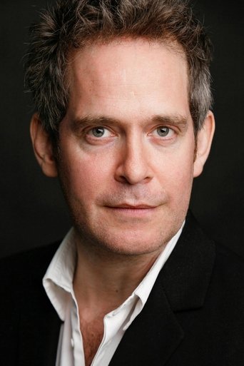 Ảnh của Tom Hollander
