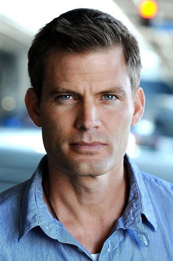 Ảnh của Casper Van Dien