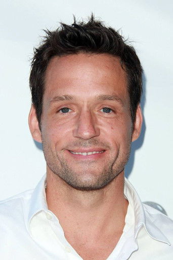 Ảnh của Josh Hopkins
