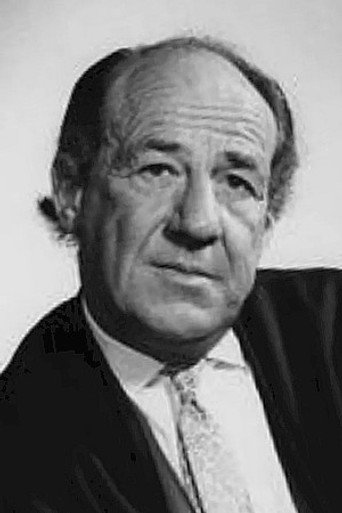 Ảnh của Michael Hordern