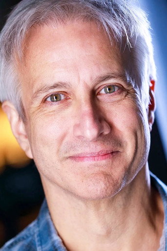 Ảnh của Bronson Pinchot