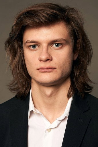Ảnh của Charlie Tahan