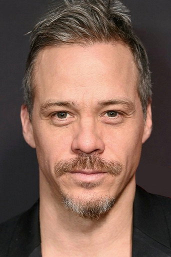 Ảnh của Michael Raymond-James