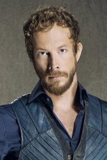 Ảnh của Kristen Holden-Ried