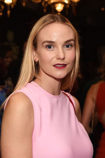 Ảnh của Joanna Vanderham