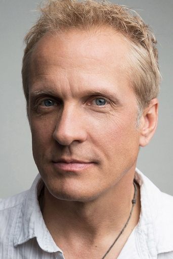 Ảnh của Patrick Fabian