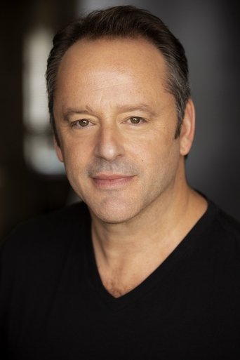 Ảnh của Gil Bellows
