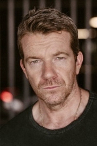 Ảnh của Max Beesley