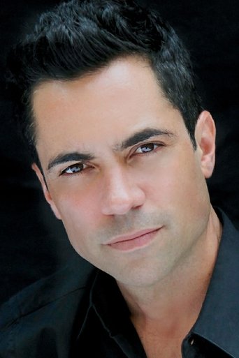 Ảnh của Danny Pino