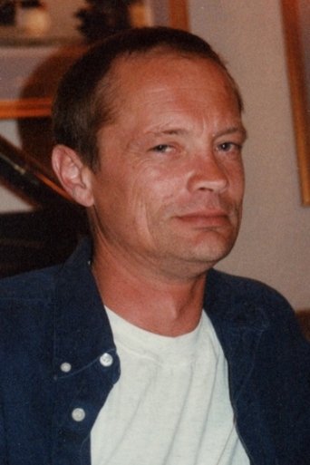 Ảnh của Robert Addie