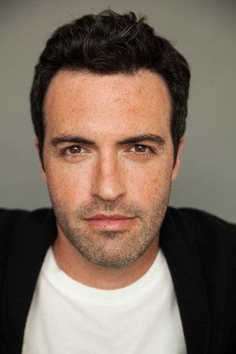 Ảnh của Reid Scott