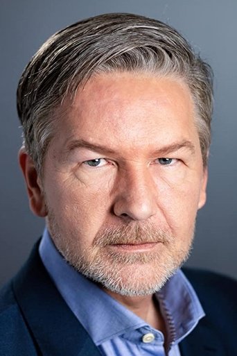 Ảnh của Sean Cameron Michael