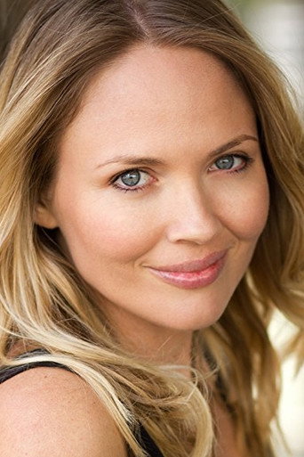 Ảnh của Lara Cox